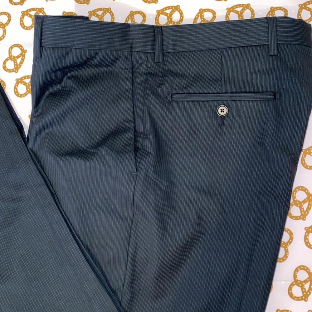 DKNY Men’s pants 100% wool, size 34x34